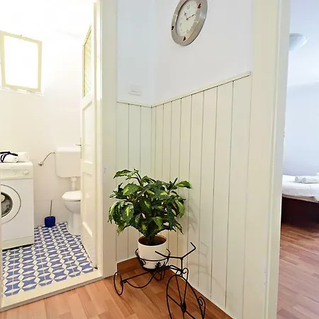 Apartment Odrina Split