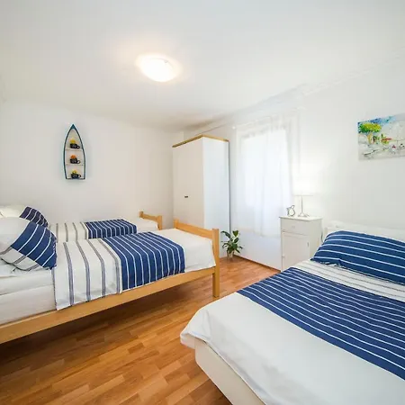 Odrina Apartment *