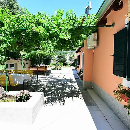 Odrina Apartment